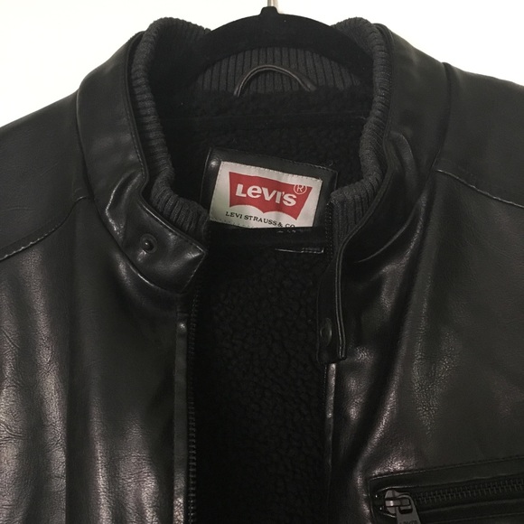 New Men’s Levi’s bomber jacket